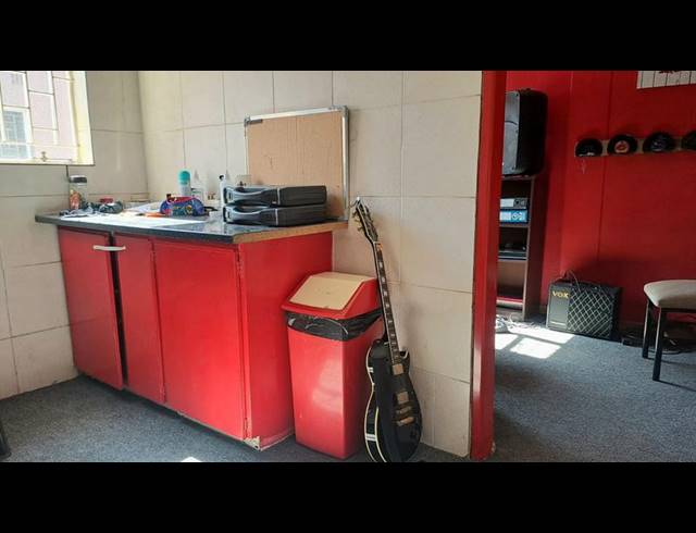 5 BEDROOM HOUSE FOR SALE IN VANDERBIJLPARK SW 1
